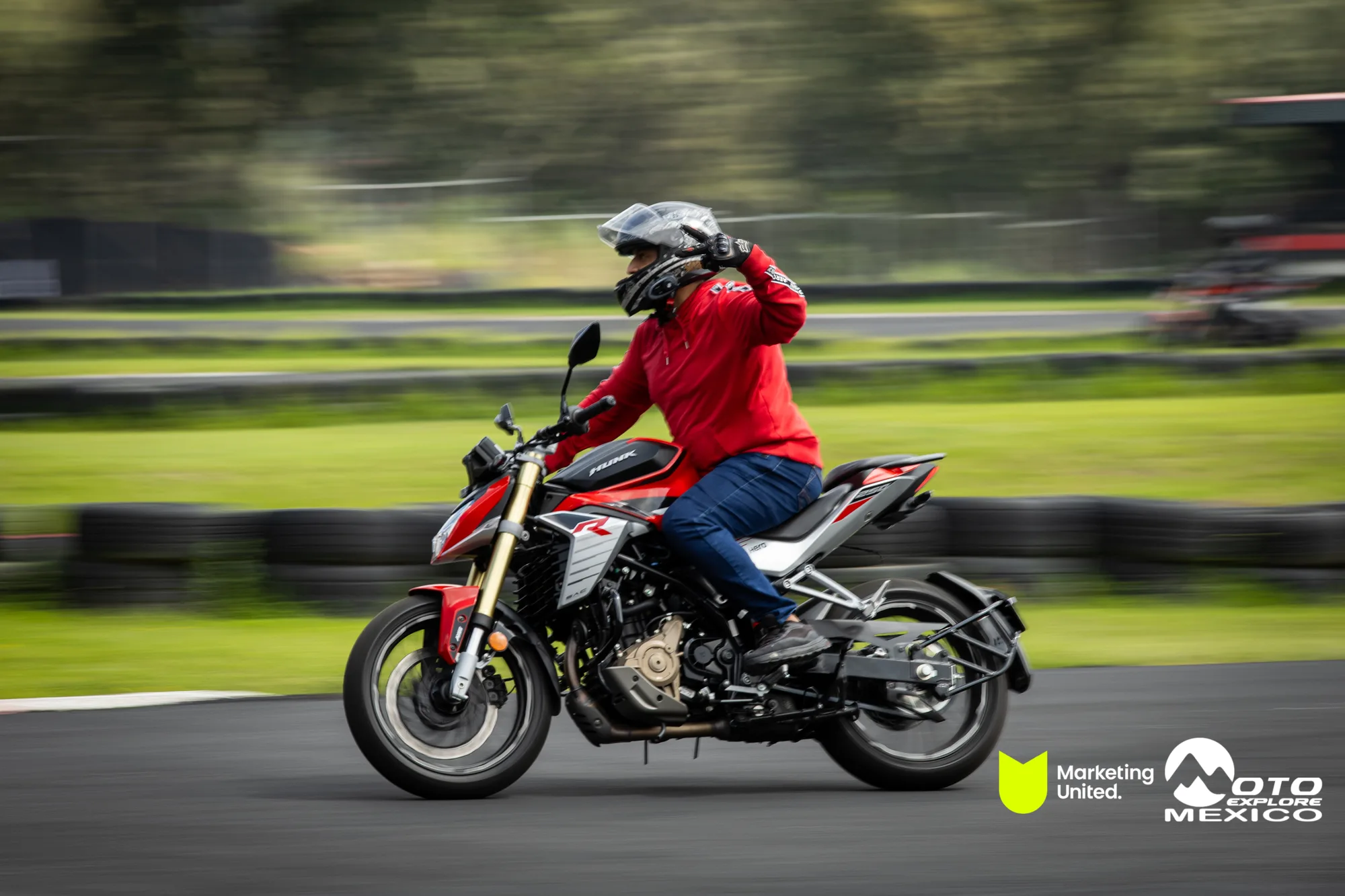 KBR PRUEBA DE MANEJO HUNK 108