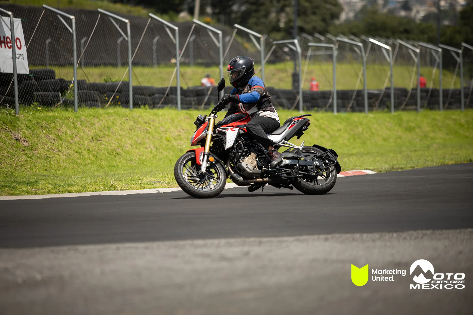 KBR PRUEBA DE MANEJO HUNK 244
