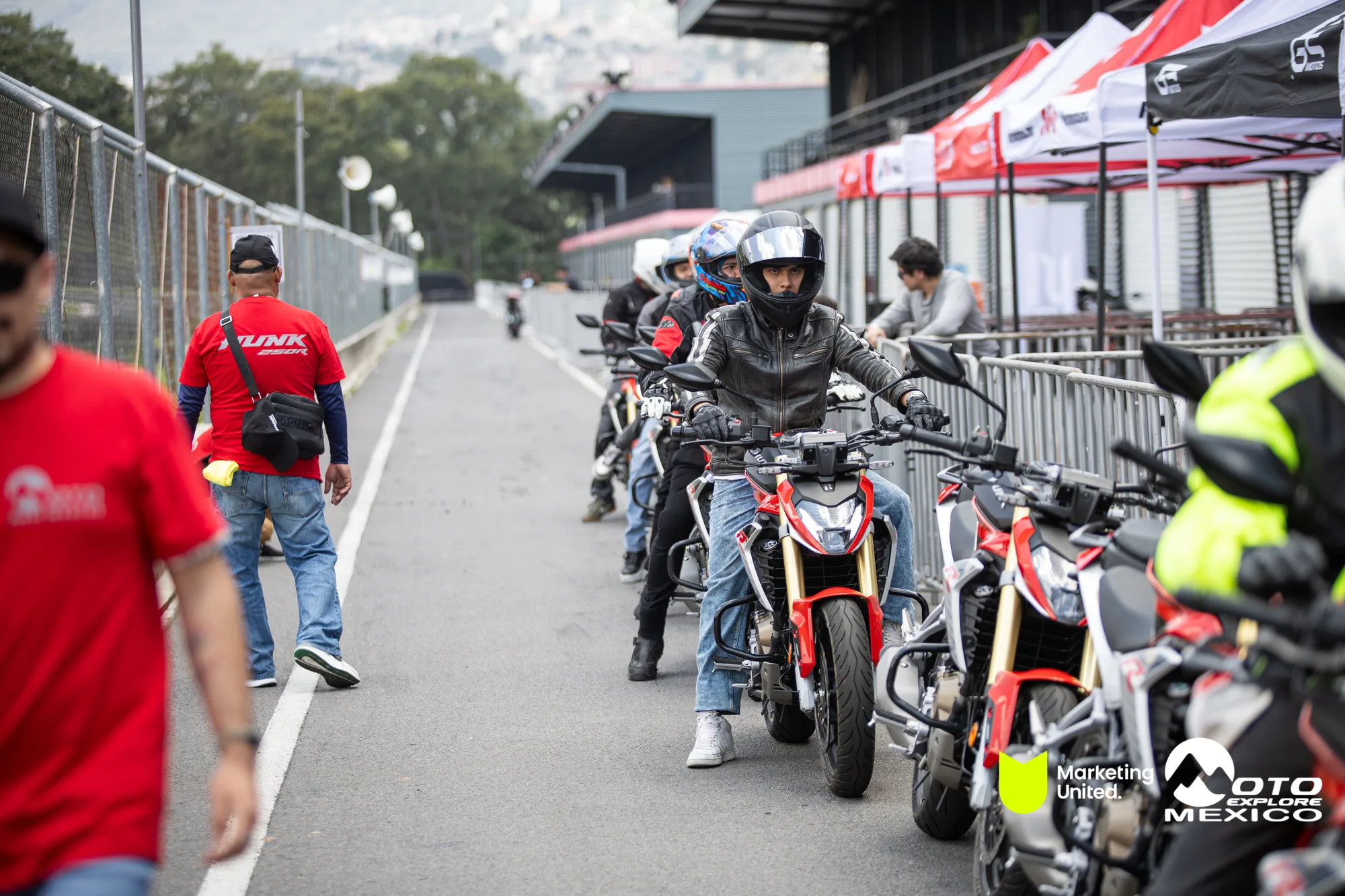 KBR PRUEBA DE MANEJO HUNK 251