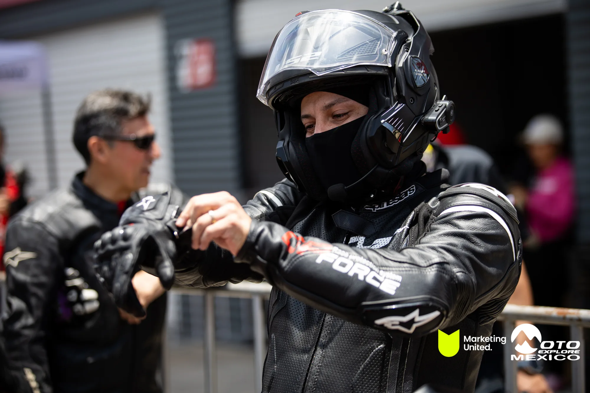 KBR PRUEBA DE MANEJO HUNK 285