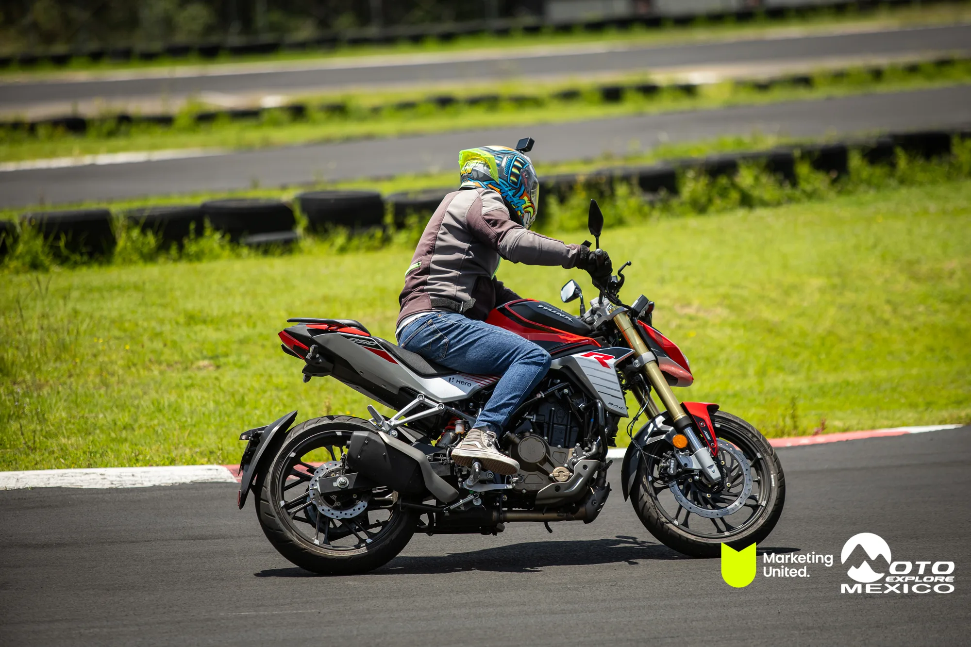 KBR PRUEBA DE MANEJO HUNK 329