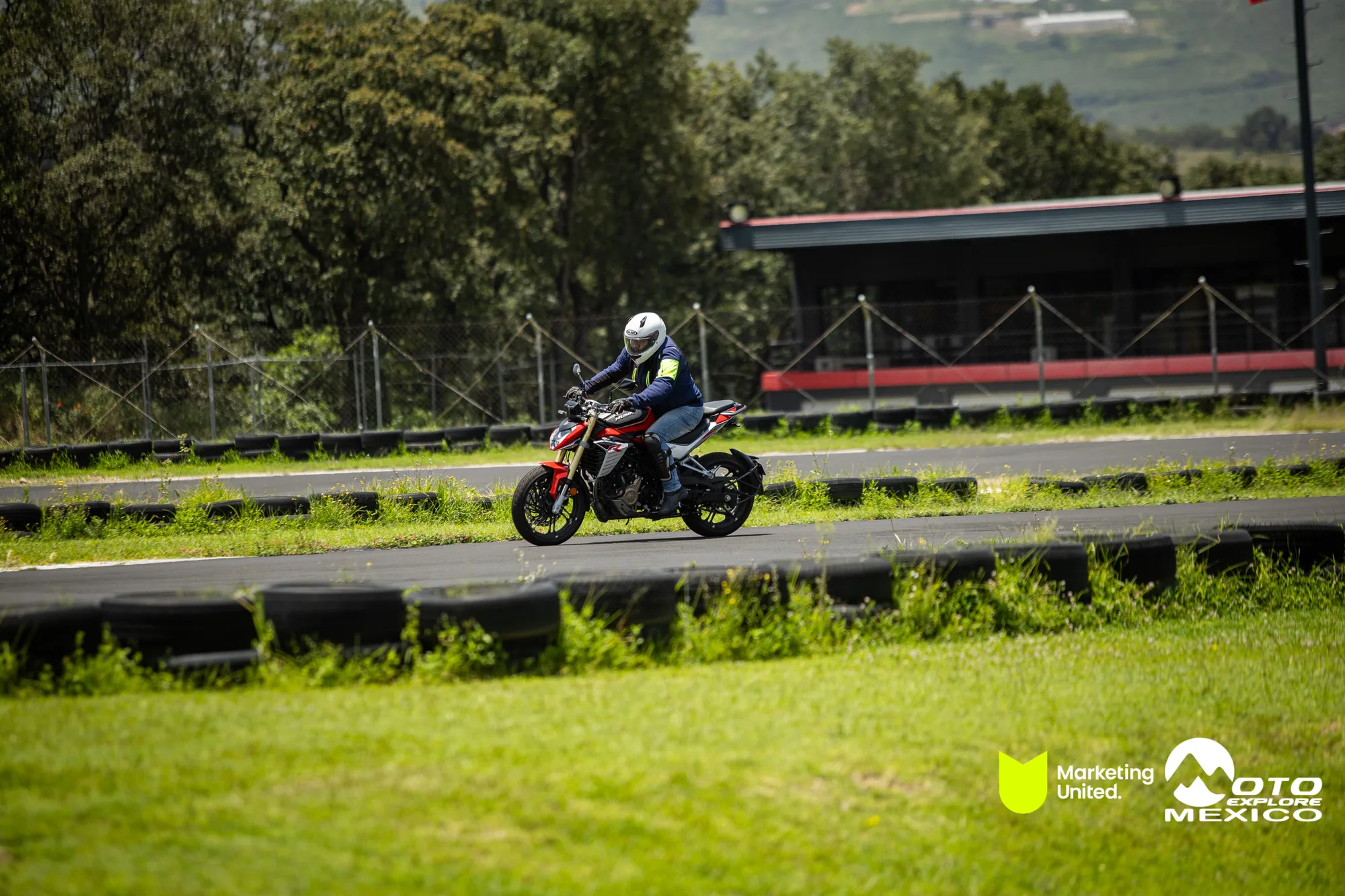 KBR PRUEBA DE MANEJO HUNK 340