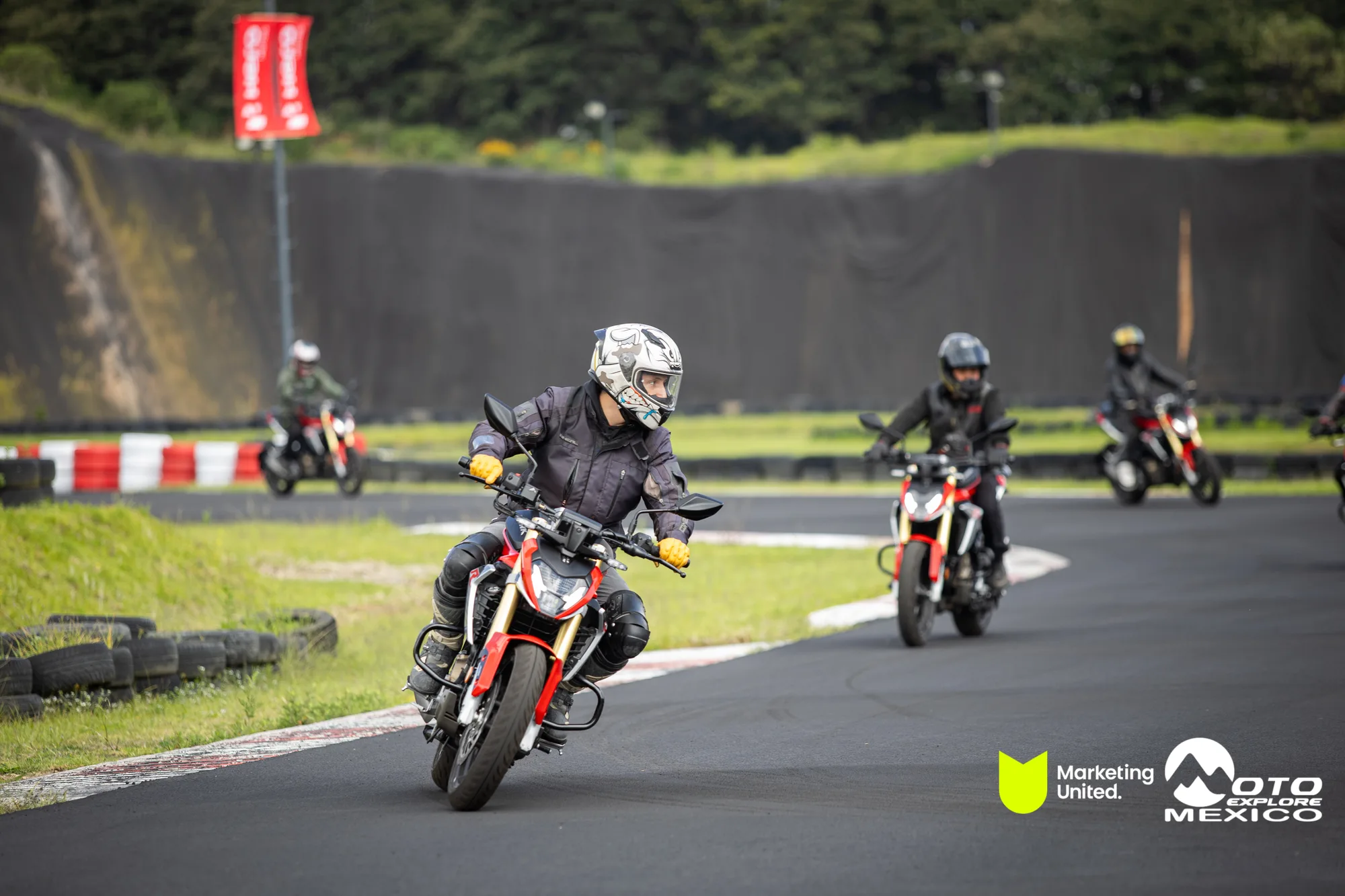 KBR PRUEBA DE MANEJO HUNK 96